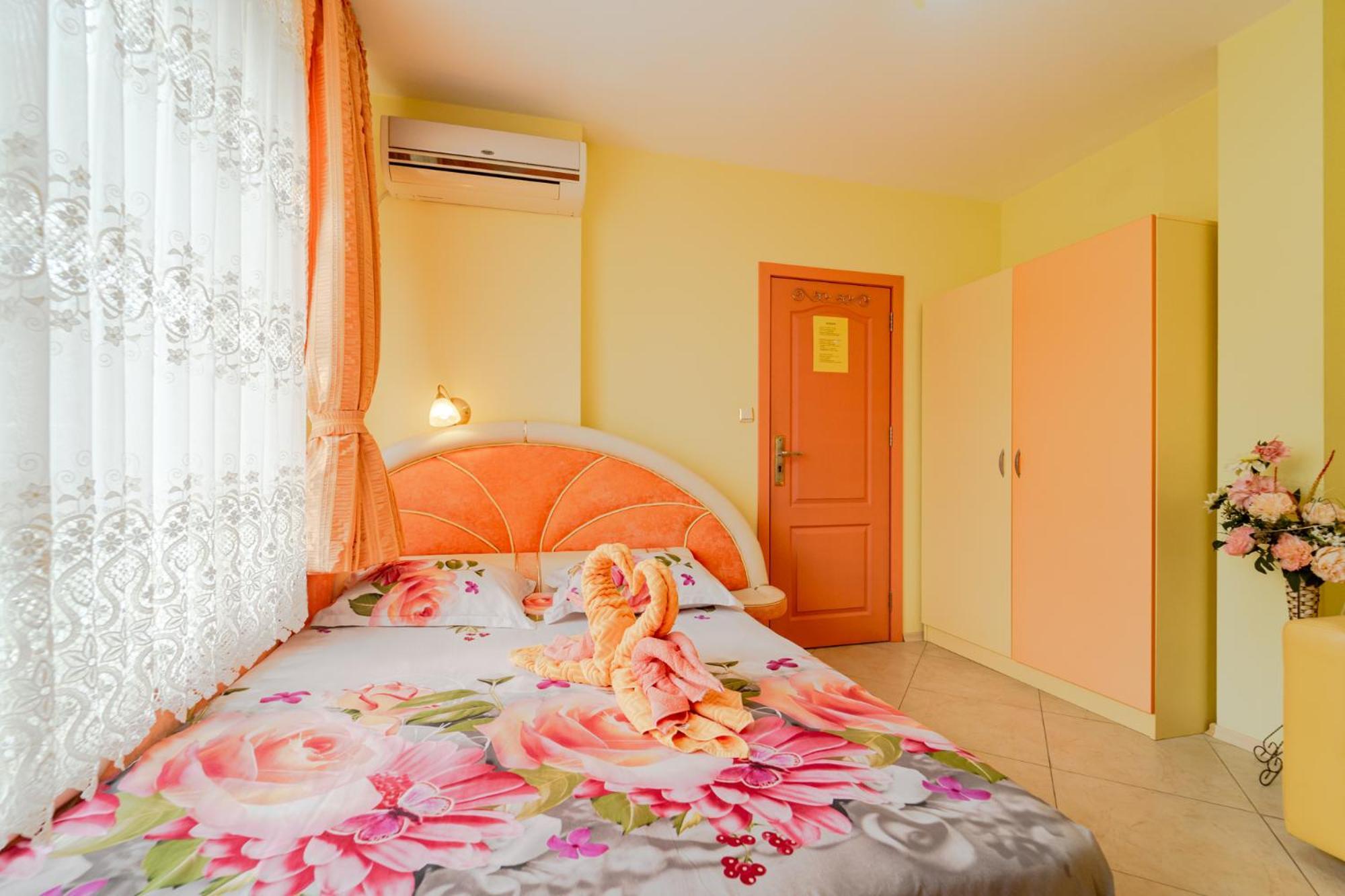 Boutique Guest House 'Sofia' ネセバル エクステリア 写真